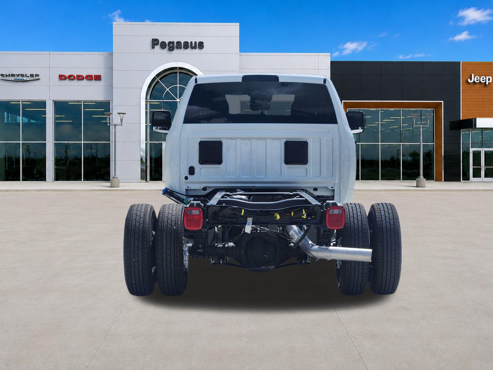 2026 RAM Ram 3500 Chassis Cab RAM 3500 TRADESMAN CREW CAB CHASSIS 4X4 60' CA