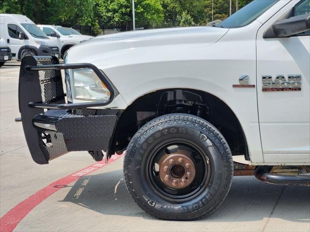 2018 RAM 3500 Chassis Tradesman/SLT/Laramie