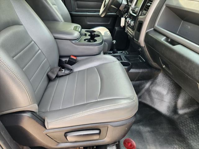2018 RAM 3500 Chassis Tradesman/SLT/Laramie