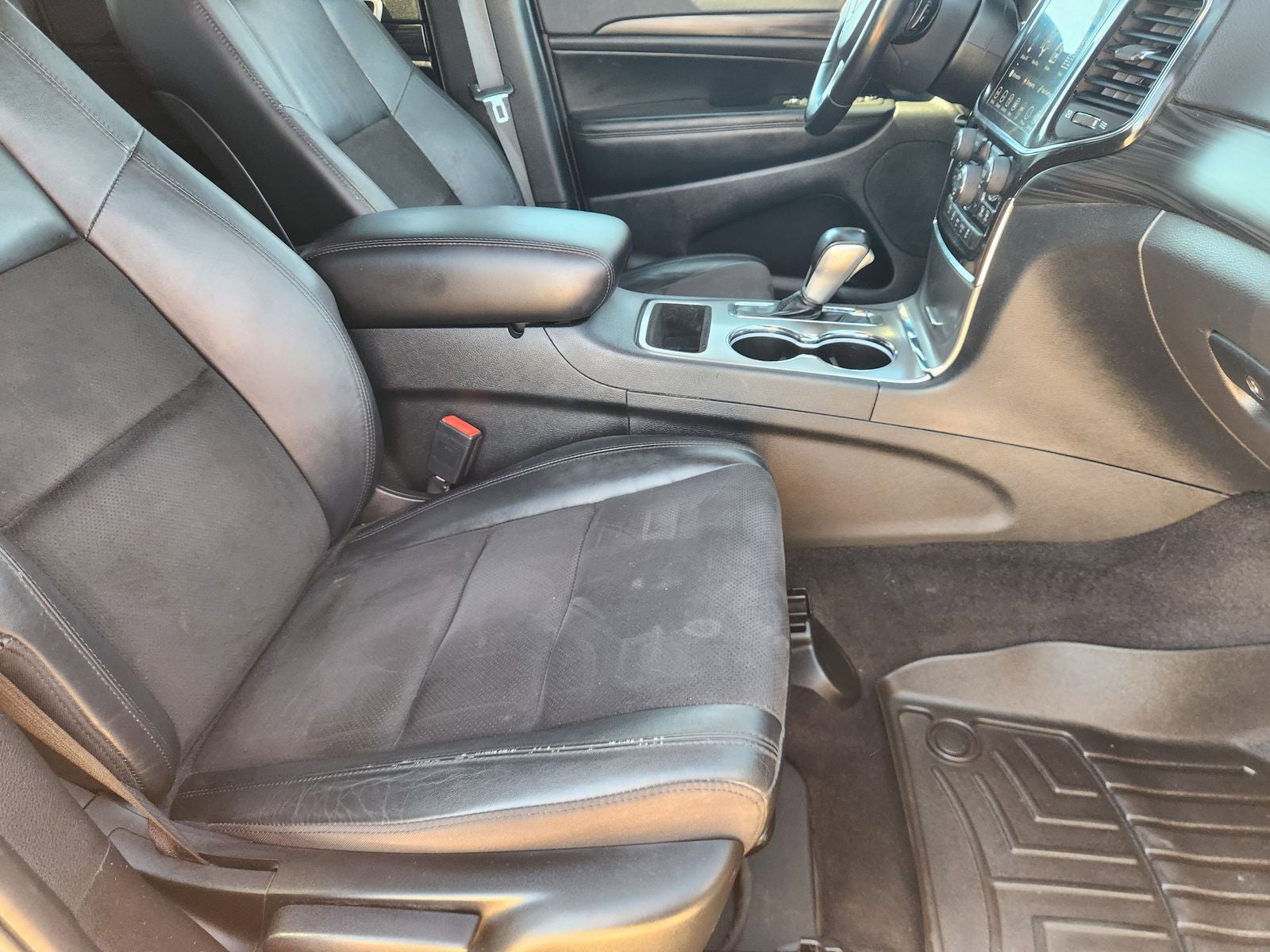 2022 Jeep Grand Cherokee WK Laredo X 4x2