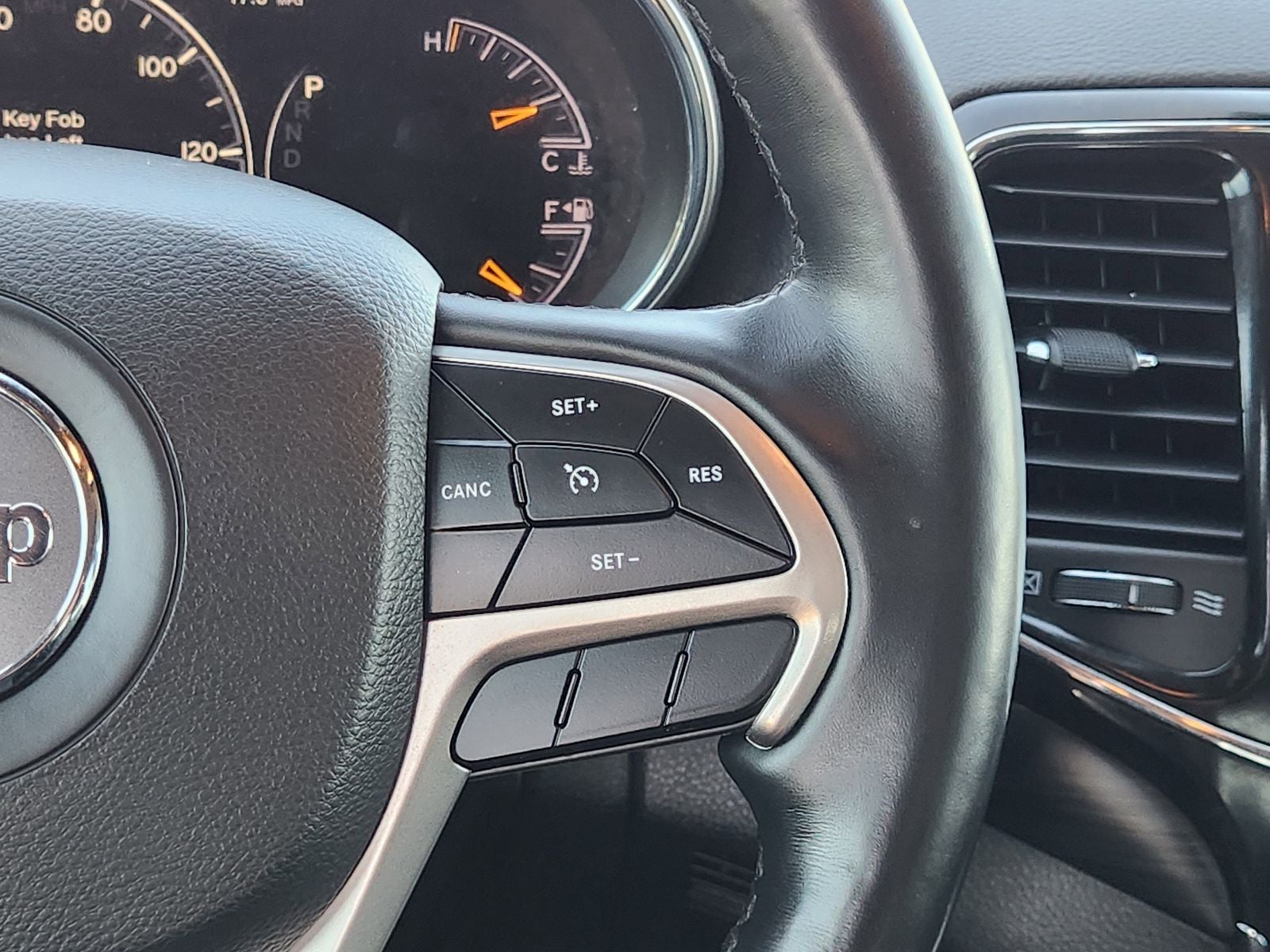 2022 Jeep Grand Cherokee WK Laredo X 4x2