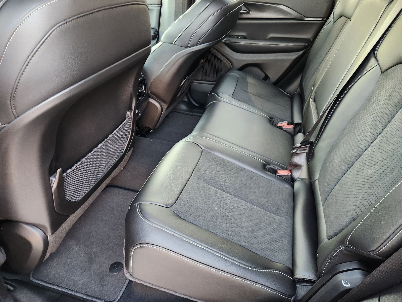 2025 Jeep Grand Cherokee GRAND CHEROKEE ALTITUDE X 4X2