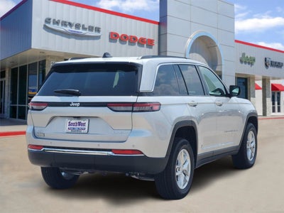 2026 Jeep Grand Cherokee GRAND CHEROKEE LAREDO 4X2