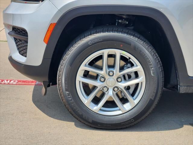 2026 Jeep Grand Cherokee GRAND CHEROKEE LAREDO 4X2