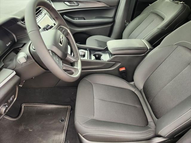2026 Jeep Grand Cherokee GRAND CHEROKEE LAREDO 4X2