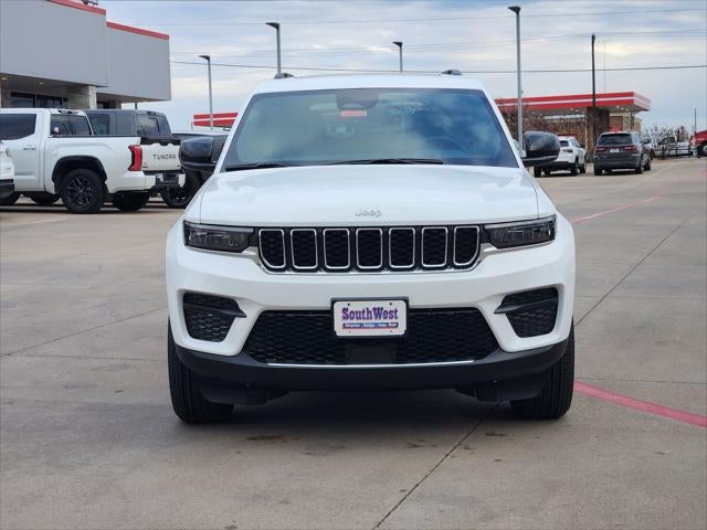 2025 Jeep Grand Cherokee GRAND CHEROKEE LAREDO X 4X2