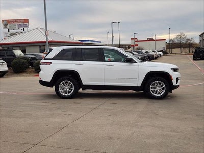 2025 Jeep Grand Cherokee GRAND CHEROKEE LAREDO X 4X2