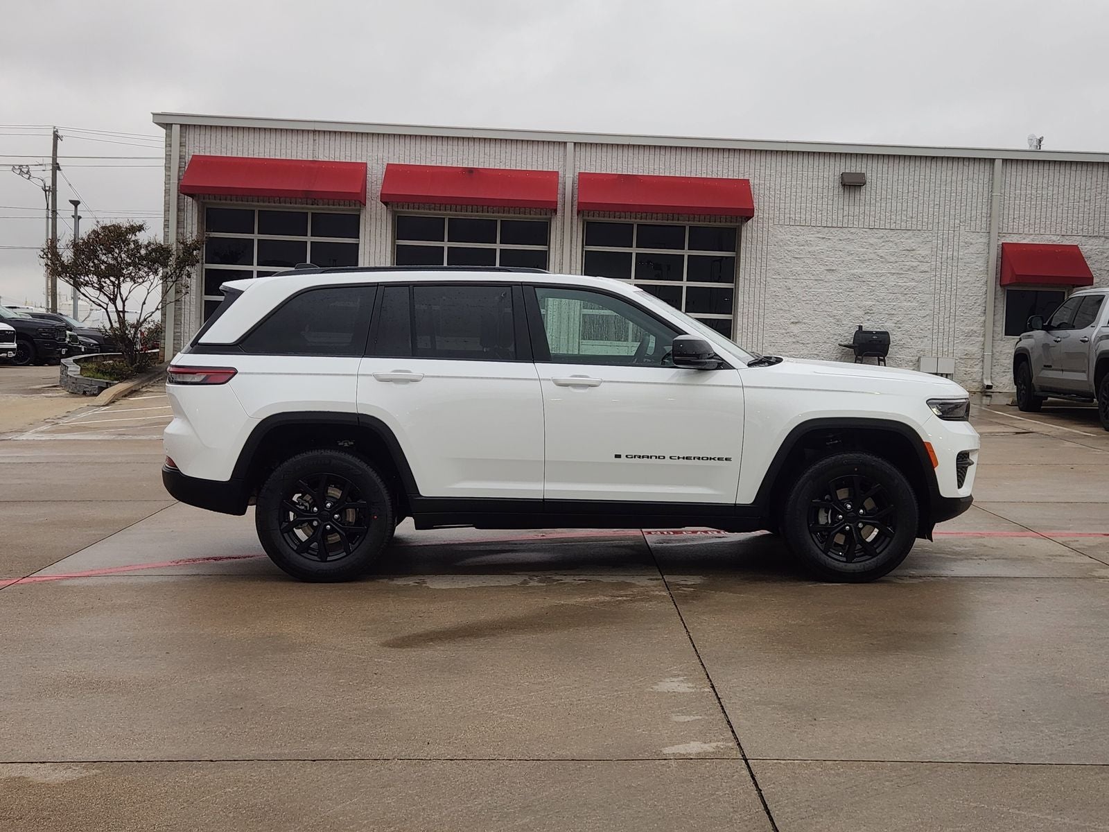 2025 Jeep Grand Cherokee GRAND CHEROKEE ALTITUDE X 4X2