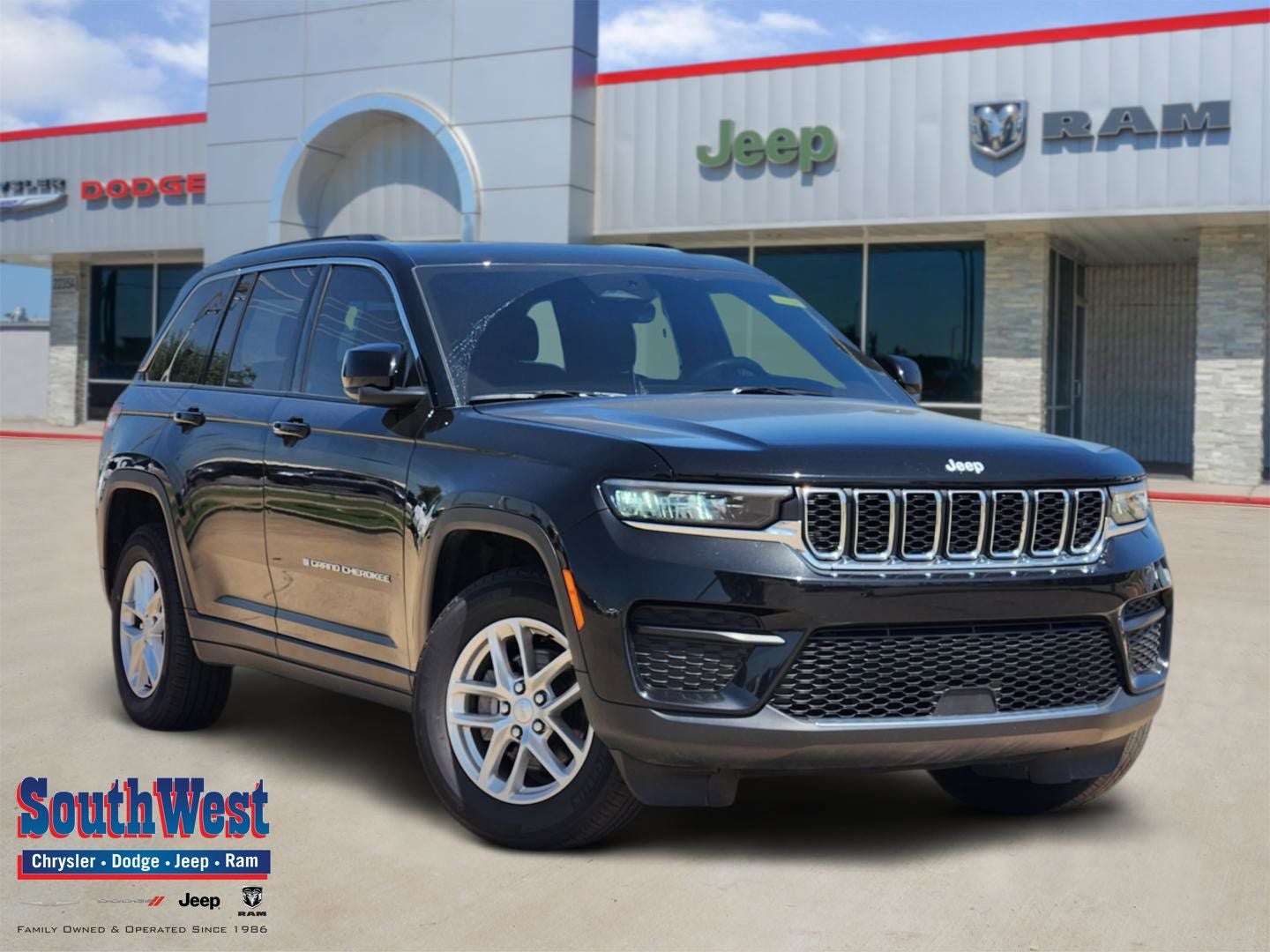 2025 Jeep Grand Cherokee Laredo X 4x2