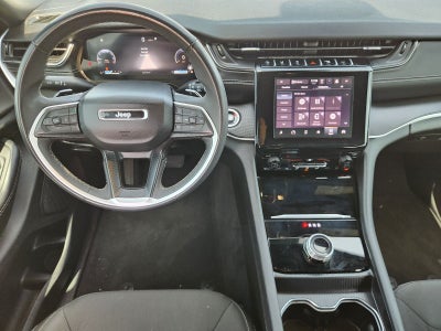 2025 Jeep Grand Cherokee Laredo X 4x2