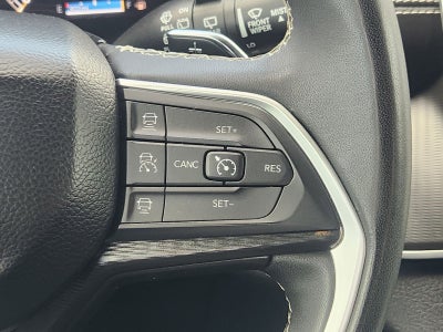 2025 Jeep Grand Cherokee Laredo X 4x2