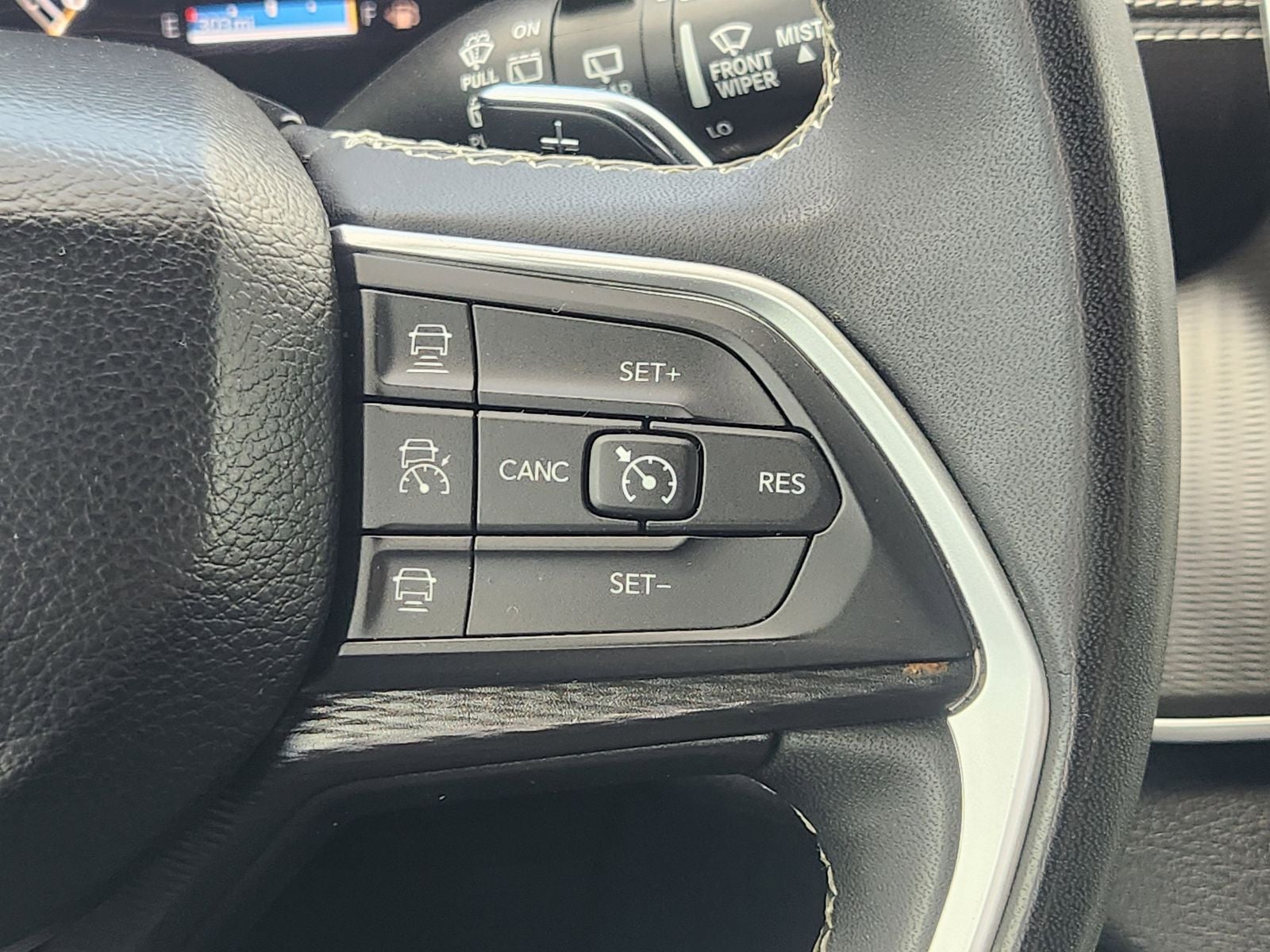 2025 Jeep Grand Cherokee Laredo X 4x2