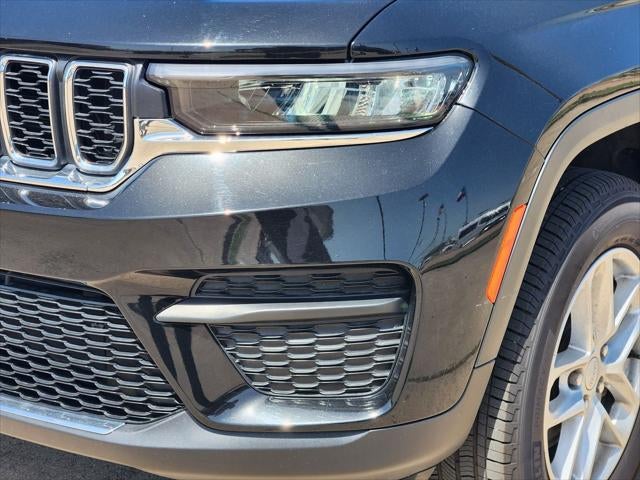 2025 Jeep Grand Cherokee Laredo X 4x2