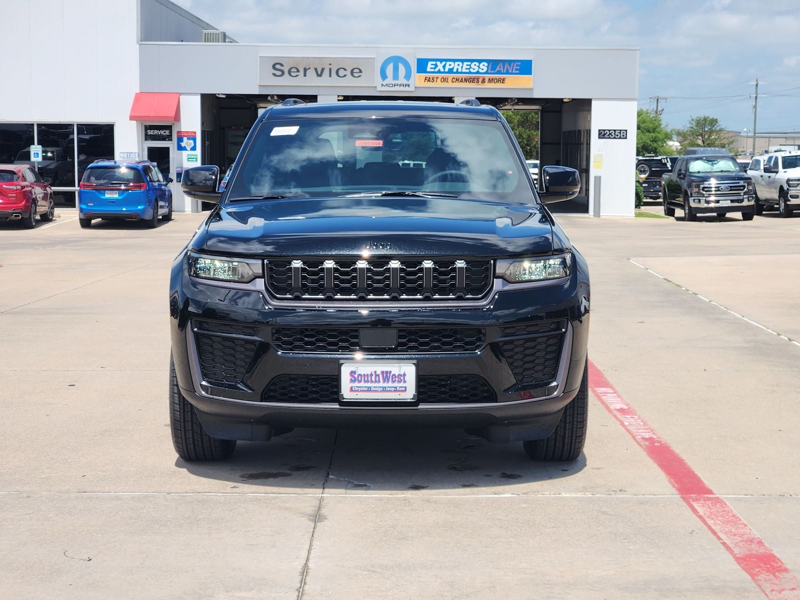 2026 Jeep Grand Cherokee GRAND CHEROKEE LAREDO ALTITUDE 4X2