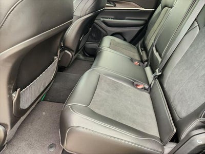 2026 Jeep Grand Cherokee GRAND CHEROKEE LAREDO ALTITUDE 4X2