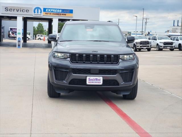 2026 Jeep Grand Cherokee GRAND CHEROKEE LAREDO ALTITUDE 4X2