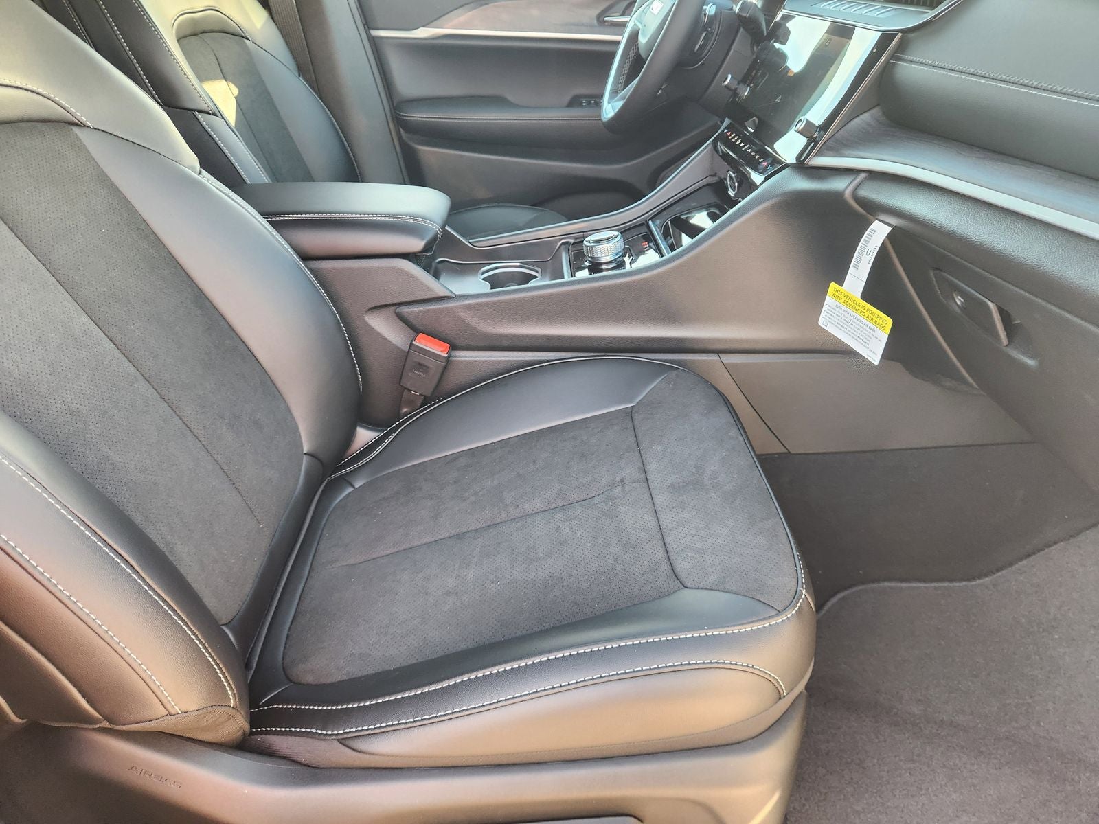 2026 Jeep Grand Cherokee GRAND CHEROKEE ALTITUDE 4X2