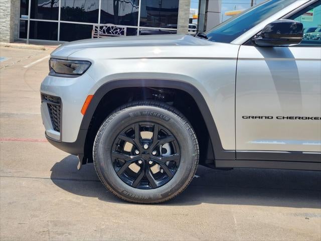 2026 Jeep Grand Cherokee GRAND CHEROKEE LAREDO ALTITUDE 4X2