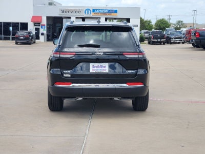 2026 Jeep Grand Cherokee GRAND CHEROKEE LAREDO X 4X4