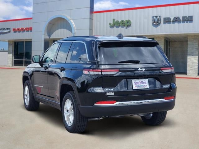 2026 Jeep Grand Cherokee GRAND CHEROKEE LAREDO X 4X4
