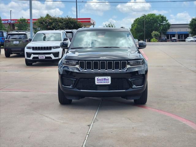 2026 Jeep Grand Cherokee GRAND CHEROKEE LAREDO X 4X4