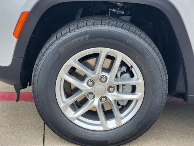 2026 Jeep Grand Cherokee GRAND CHEROKEE LAREDO X 4X4