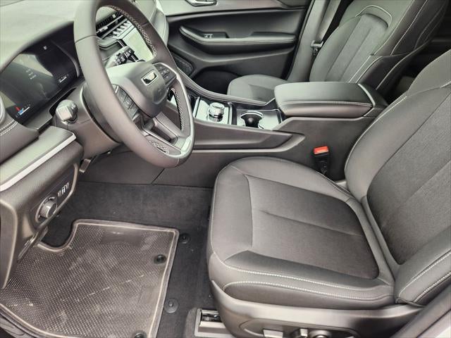 2026 Jeep Grand Cherokee GRAND CHEROKEE LAREDO X 4X4