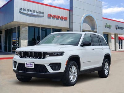 2026 Jeep Grand Cherokee GRAND CHEROKEE LAREDO X 4X4
