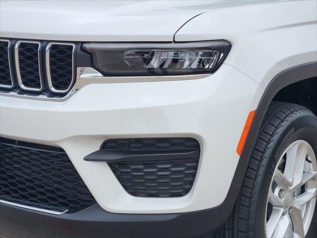 2026 Jeep Grand Cherokee GRAND CHEROKEE LAREDO X 4X4