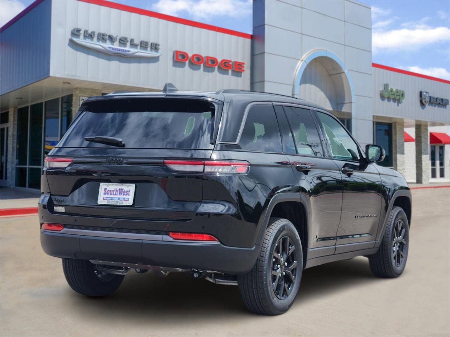 2026 Jeep Grand Cherokee GRAND CHEROKEE LAREDO ALTITUDE 4X4