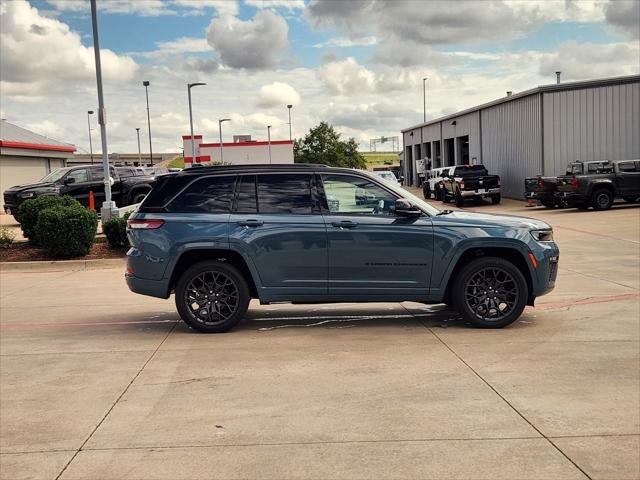 2026 Jeep Grand Cherokee GRAND CHEROKEE SUMMIT 4X4