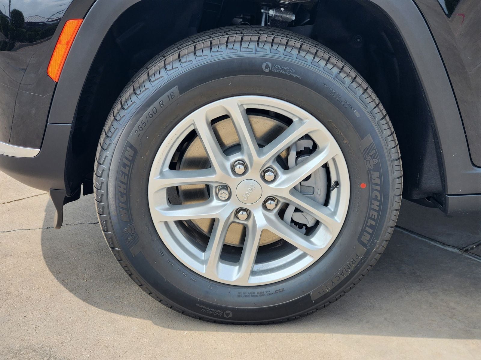 2026 Jeep Grand Cherokee GRAND CHEROKEE L LAREDO 4X2