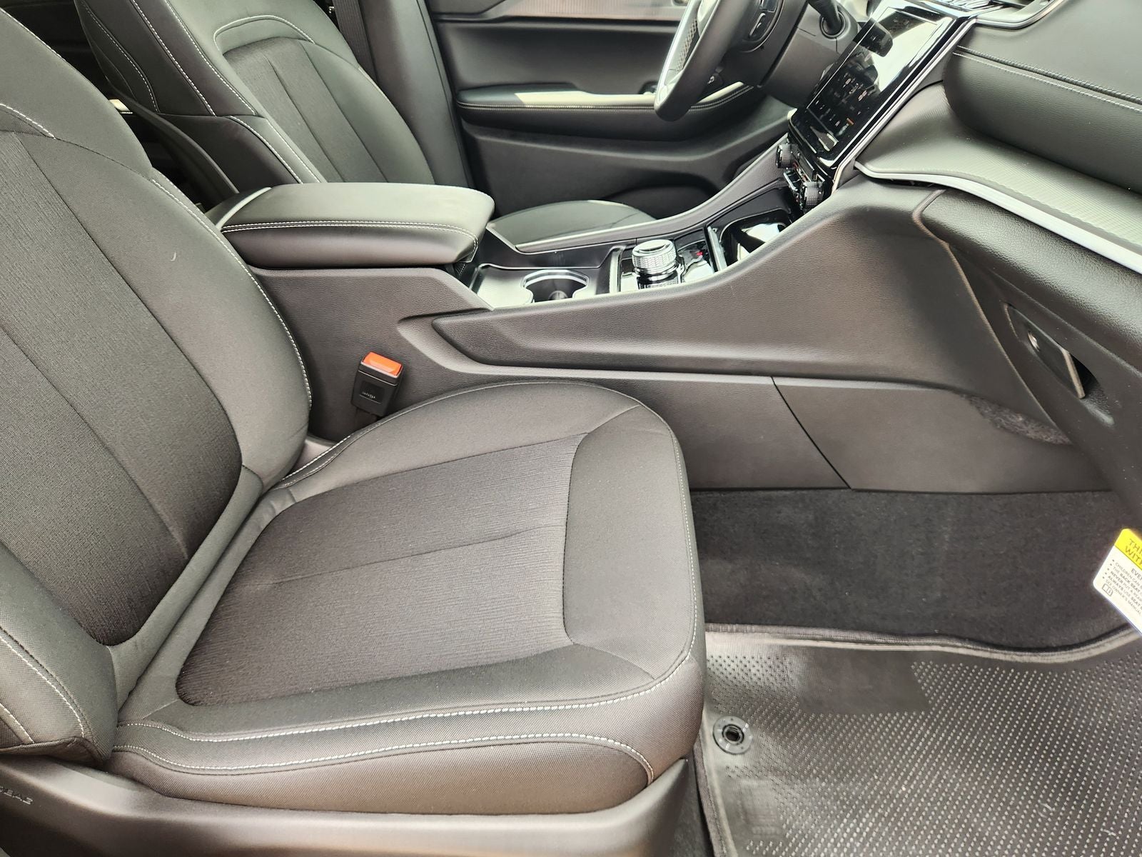 2026 Jeep Grand Cherokee GRAND CHEROKEE L LAREDO 4X2