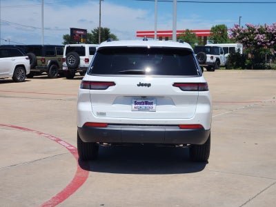 2026 Jeep Grand Cherokee GRAND CHEROKEE L LAREDO ALTITUDE 4X2