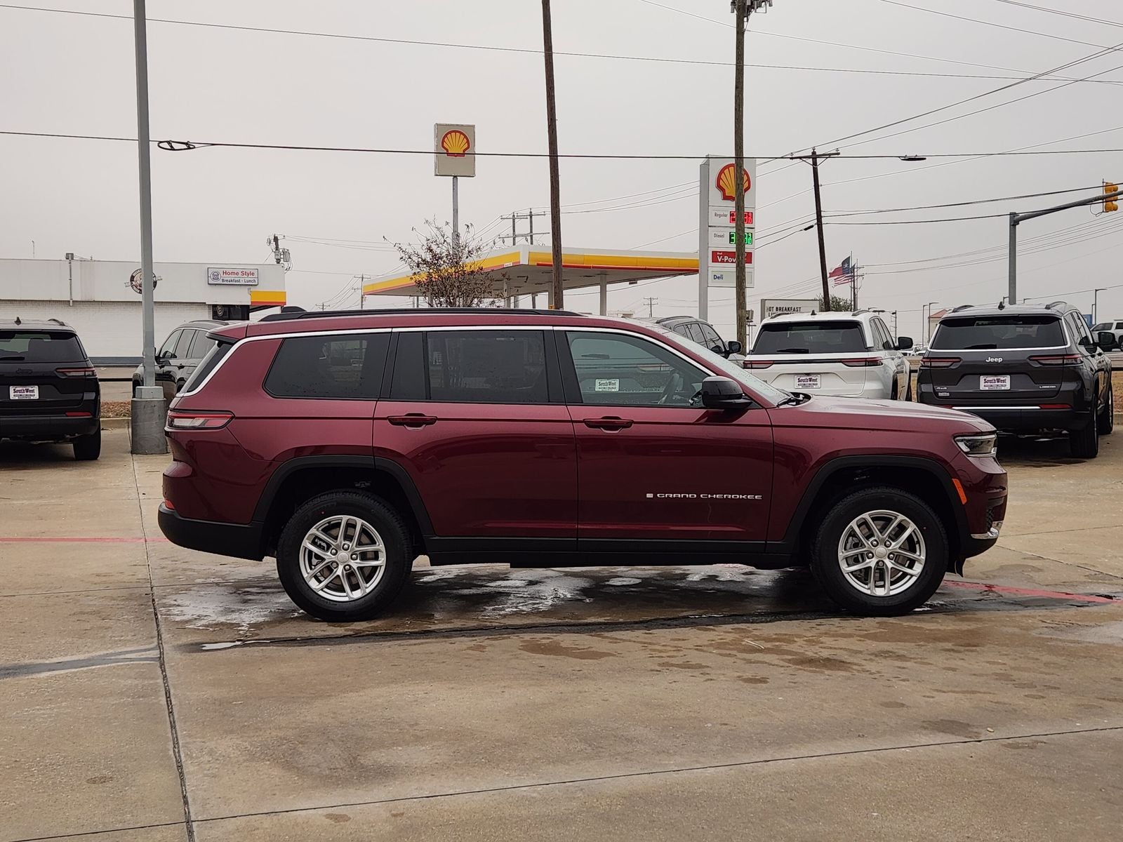 2025 Jeep Grand Cherokee GRAND CHEROKEE L LAREDO X 4X4