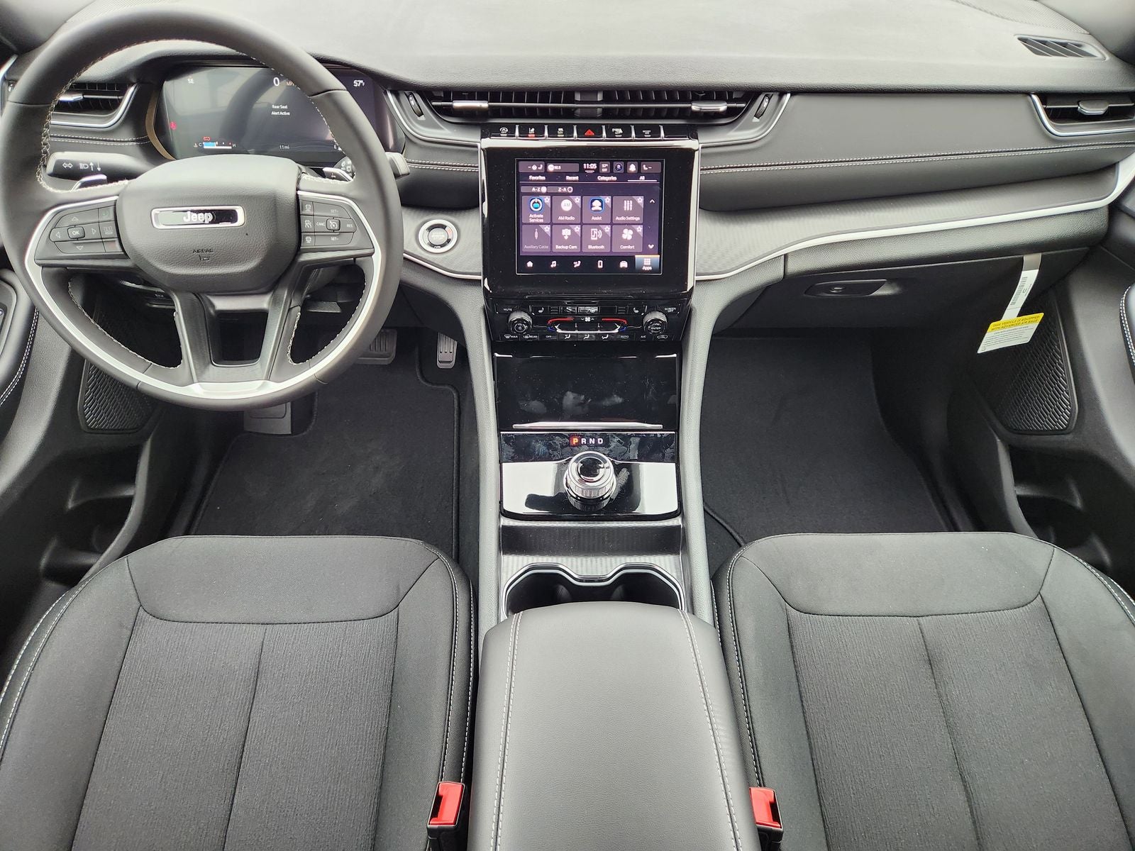 2025 Jeep Grand Cherokee GRAND CHEROKEE L LAREDO X 4X4