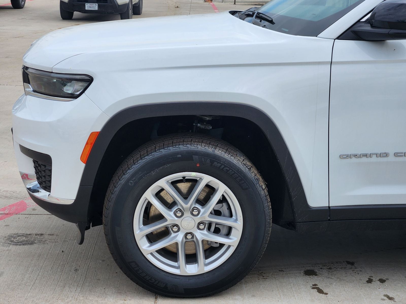 2025 Jeep Grand Cherokee GRAND CHEROKEE L LAREDO 4X4