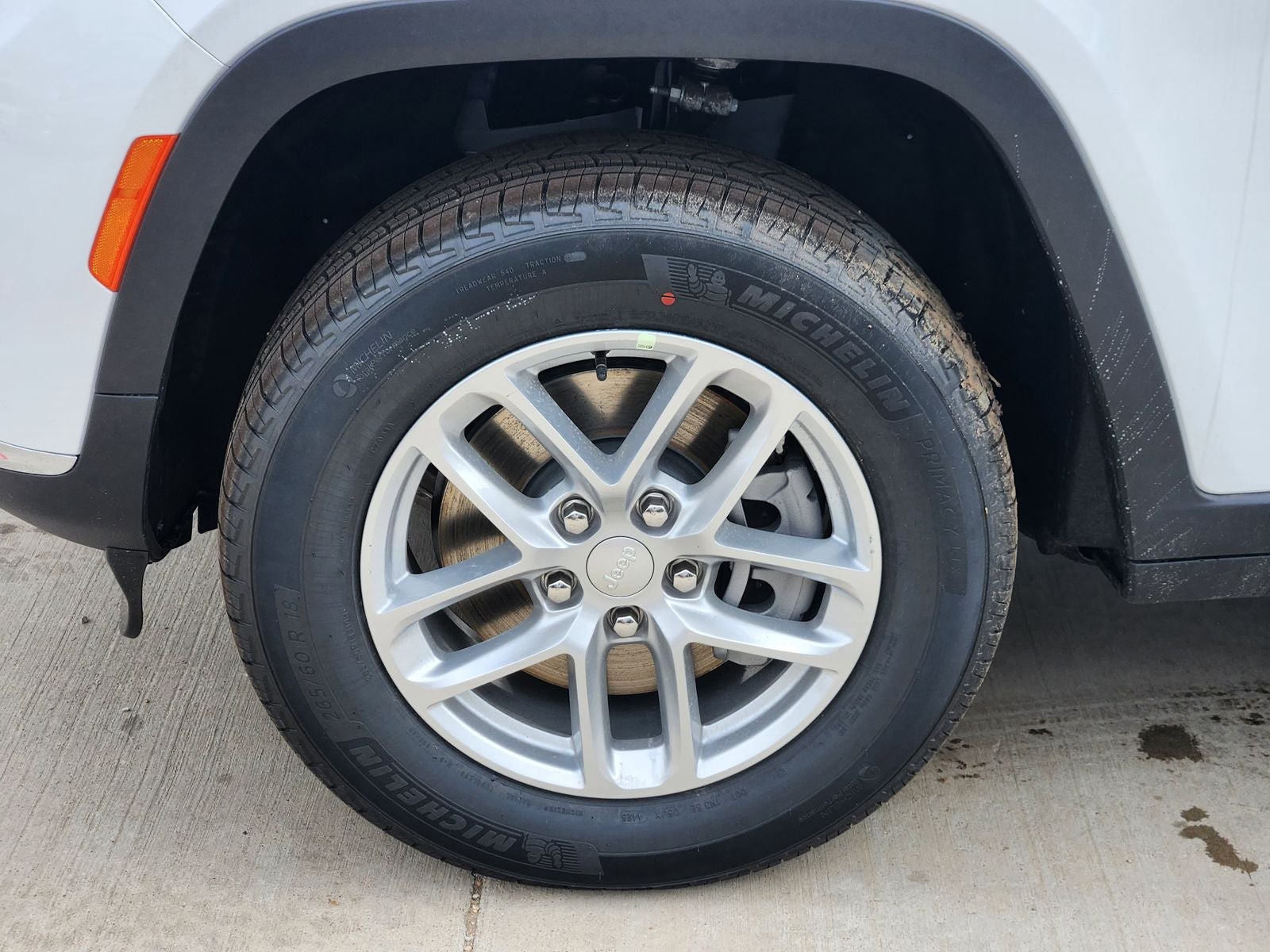 2025 Jeep Grand Cherokee GRAND CHEROKEE L LAREDO 4X4