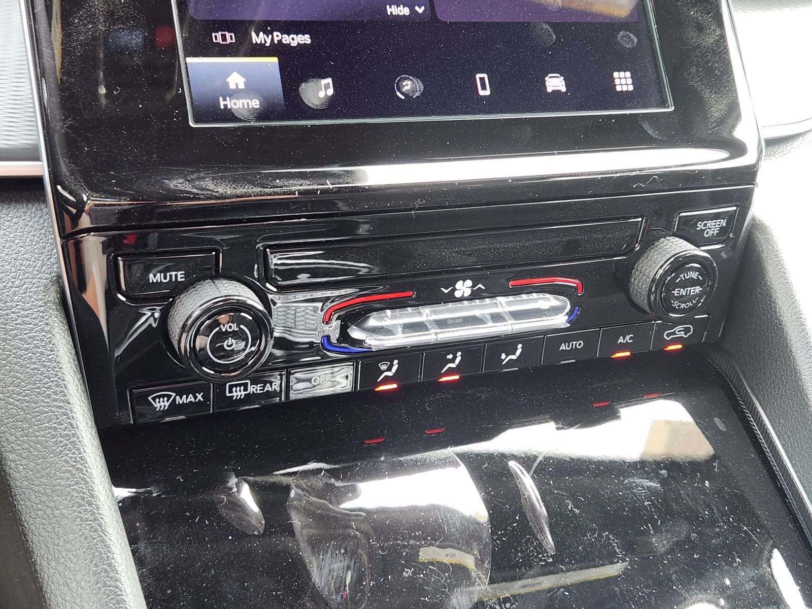 2025 Jeep Grand Cherokee GRAND CHEROKEE L LAREDO 4X4