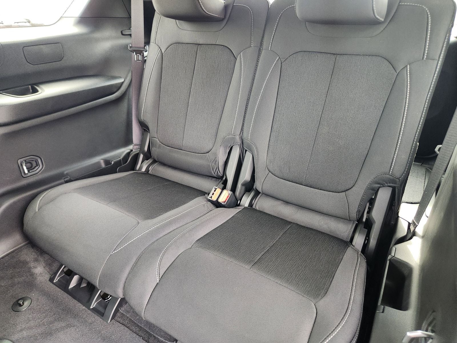 2025 Jeep Grand Cherokee GRAND CHEROKEE L LAREDO 4X4