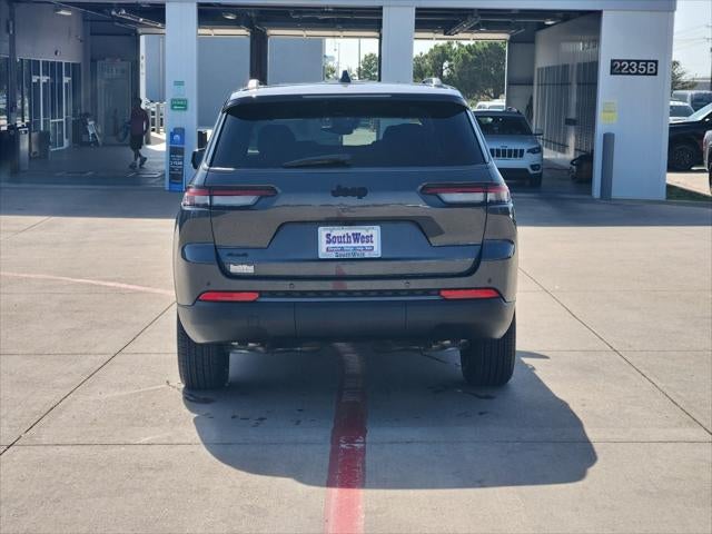 2026 Jeep Grand Cherokee GRAND CHEROKEE L LAREDO ALTITUDE 4X4