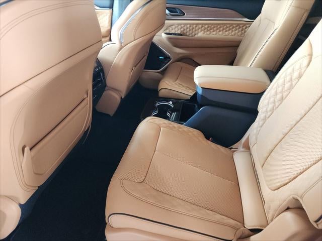 2026 Jeep Grand Cherokee GRAND CHEROKEE L SUMMIT 4X4