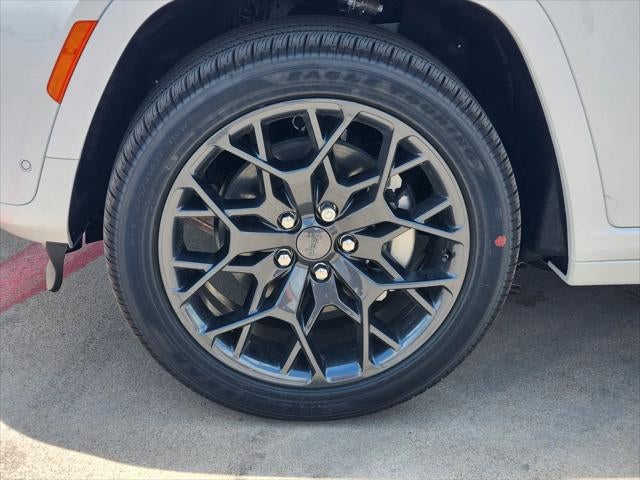 2026 Jeep Grand Cherokee GRAND CHEROKEE L SUMMIT 4X4