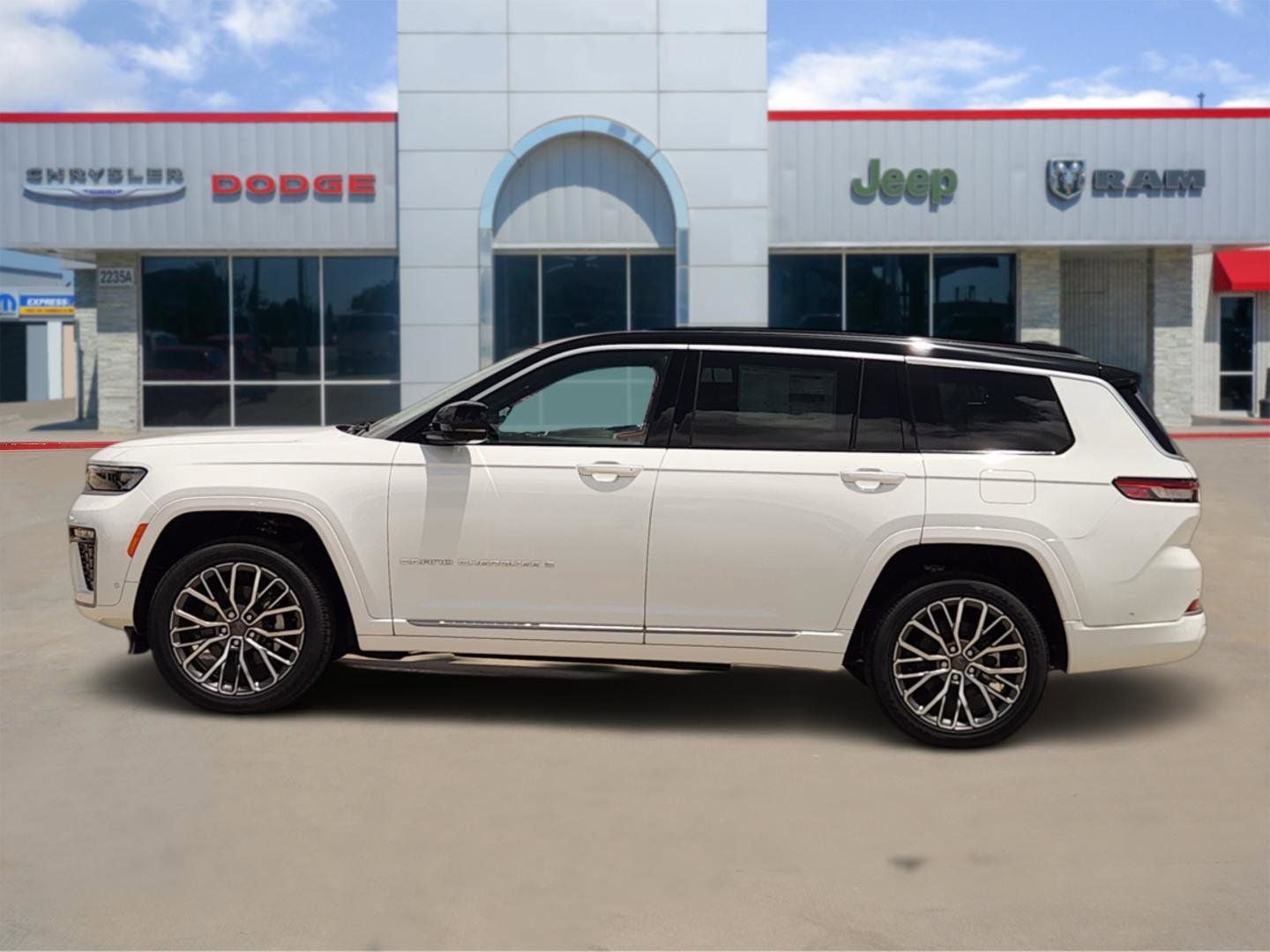 2026 Jeep Grand Cherokee GRAND CHEROKEE L SUMMIT 4X4