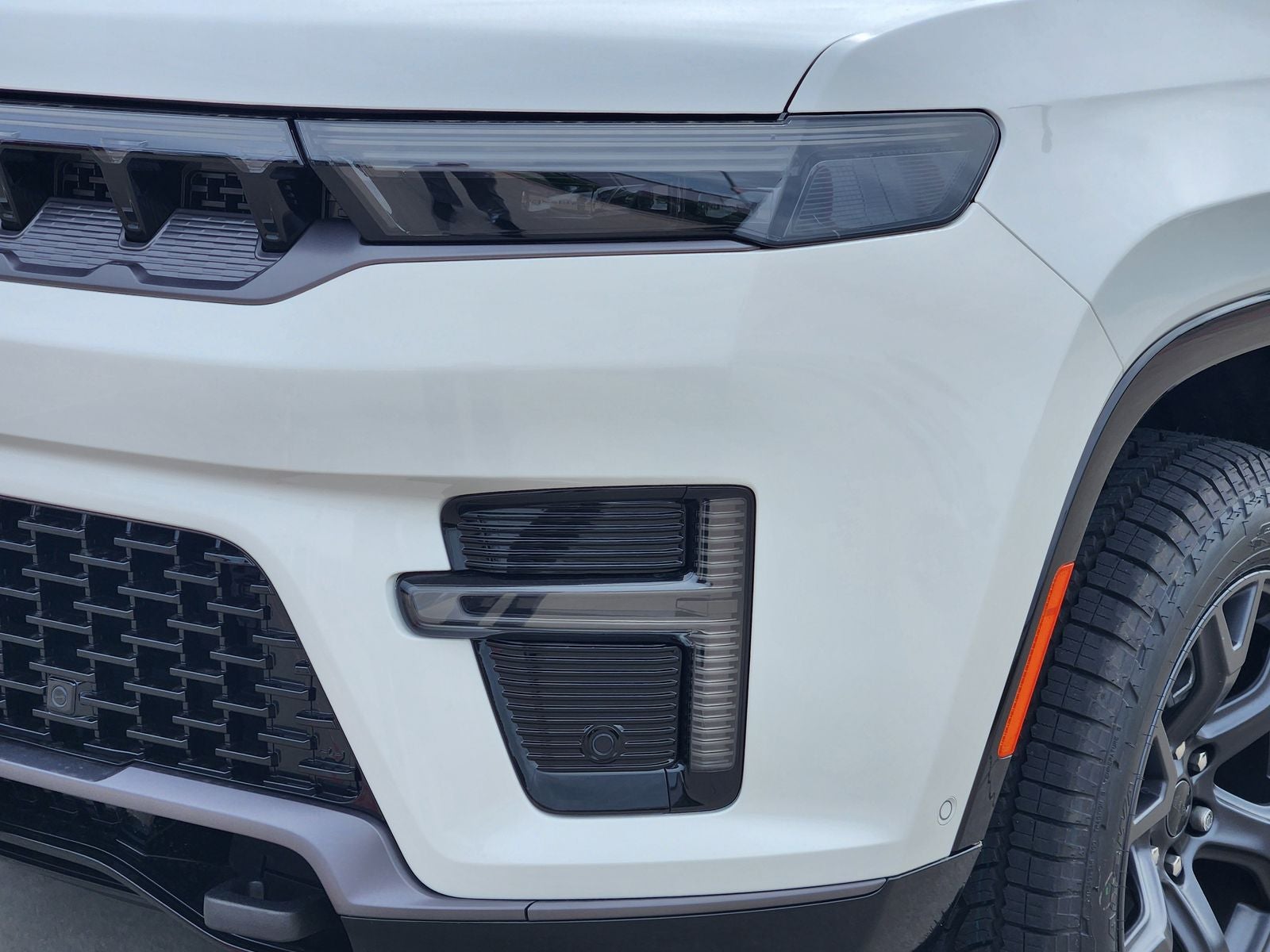 2026 Jeep Grand Wagoneer GRAND WAGONEER UPLAND 4X4