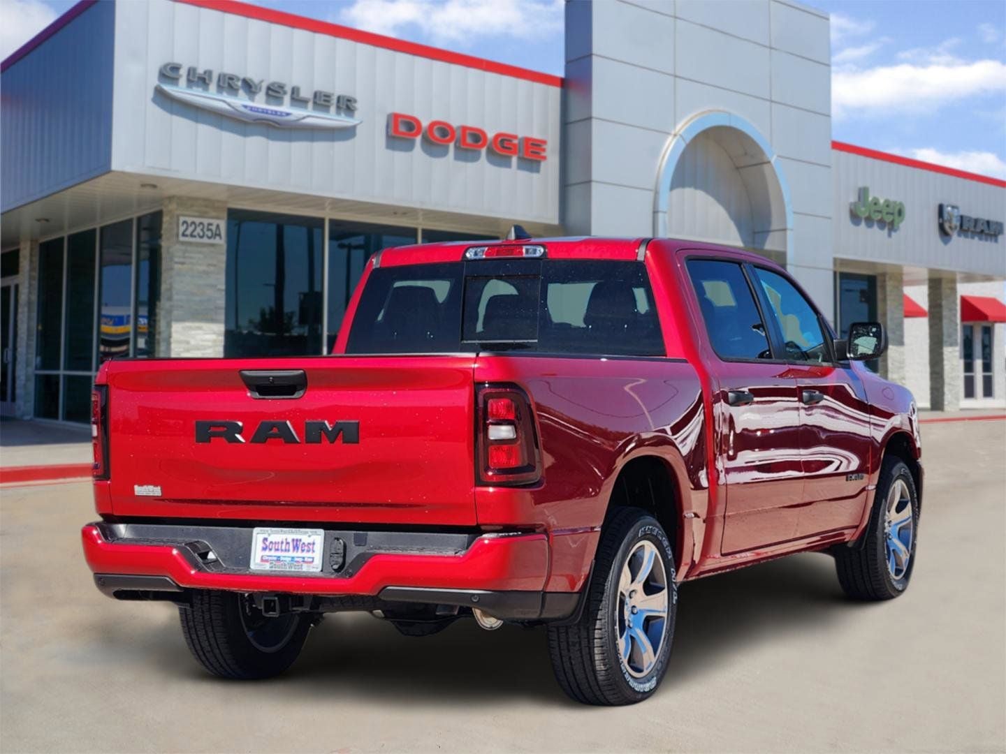 2026 RAM Ram 1500 RAM 1500 EXPRESS CREW CAB 4X2 5'7' BOX