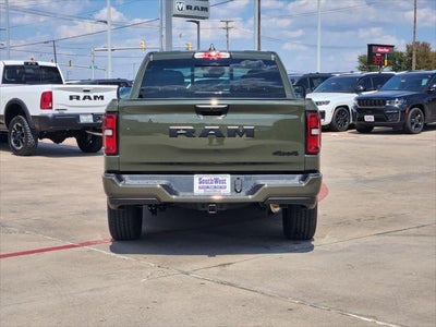 2026 RAM Ram 1500 RAM 1500 EXPRESS CREW CAB 4X4 5'7' BOX