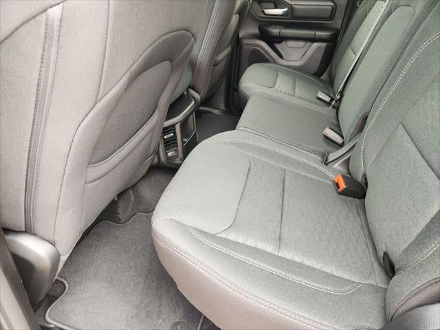 2026 RAM Ram 1500 RAM 1500 EXPRESS QUAD CAB 4X2 6'4' BOX