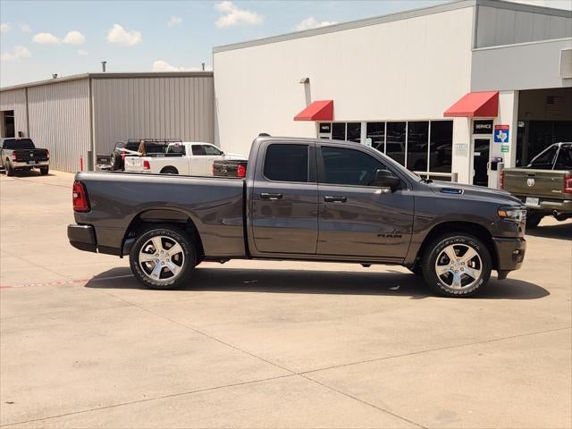 2026 RAM Ram 1500 RAM 1500 EXPRESS QUAD CAB 4X2 6'4' BOX
