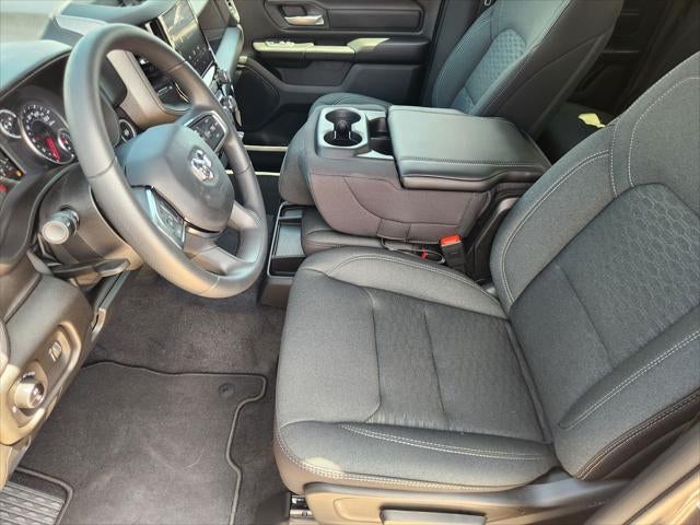 2026 RAM Ram 1500 RAM 1500 EXPRESS QUAD CAB 4X2 6'4' BOX